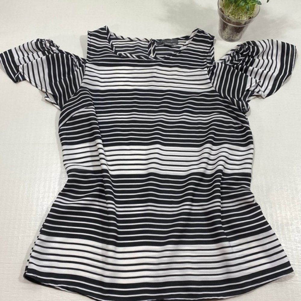 Suzy Shier striped cold shoulder top?